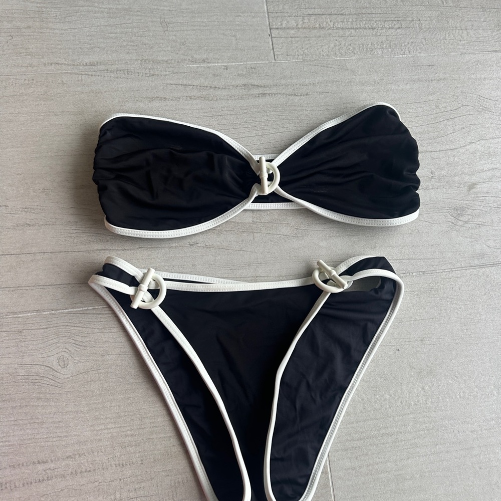 Solid & Striped bikini - Picture 2 of 4